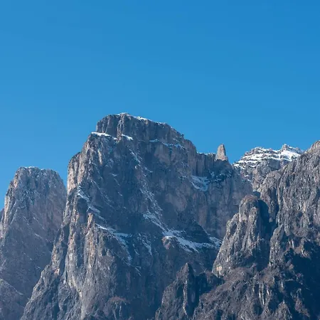 Casa Adriana アパート アゴルド